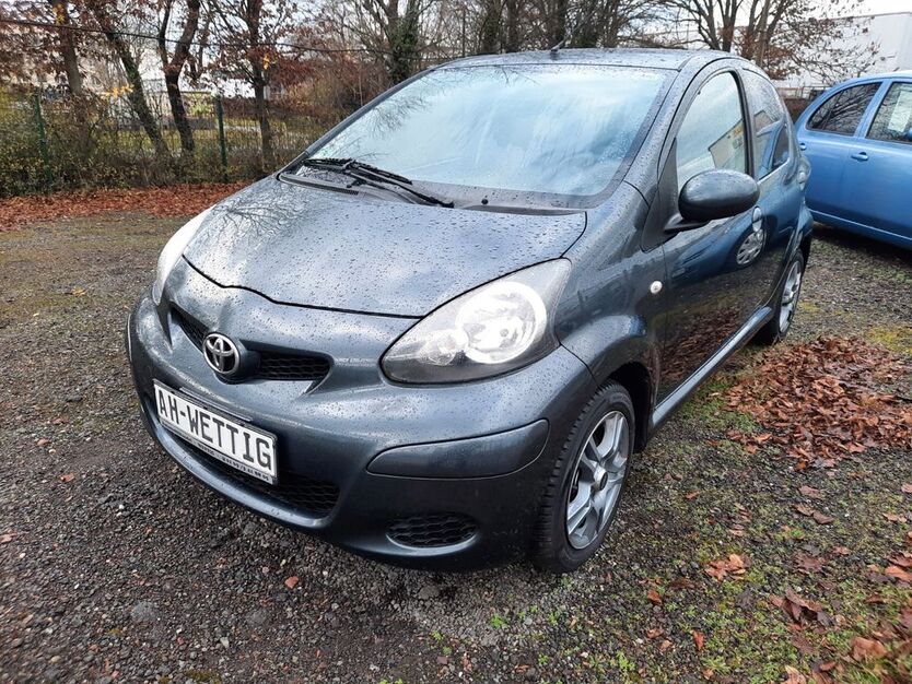 Toyota Aygo (X) 129.800 km 3.999 € Köthen 06366