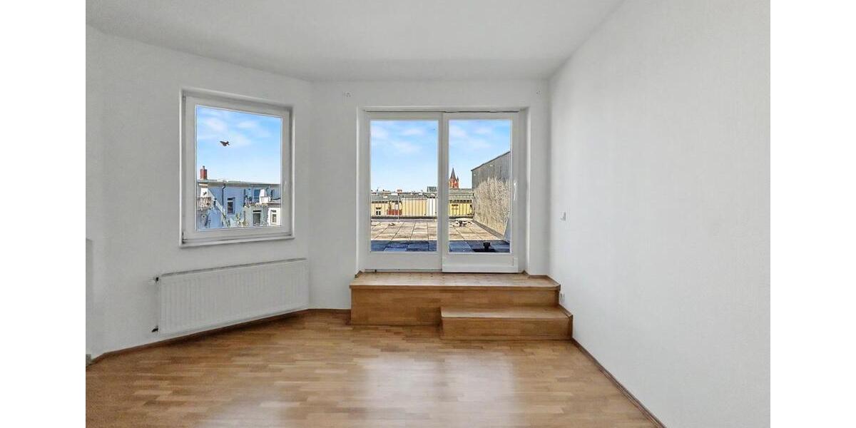 Dachgeschoßwohnung Halle (Saale) Am Wasserturm/Thaerviertel - 4 Zimmer, 103 m&sup2;, 285.000&euro; | Angebot:27096875