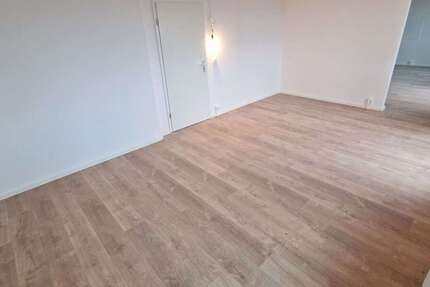 Wohnung Halle Halle-Neustadt - 6 Zimmer, 118 m&sup2;, 950&euro; | Angebot:26188052
