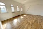 Dachgeschoßwohnung Halle (Saale) - 6 Zimmer, 155 m&sup2;, 1.270&euro; | Angebot:26618543