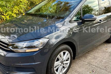 VW Touran 73.000 km 24.999 € Halle-Neustadt 06124