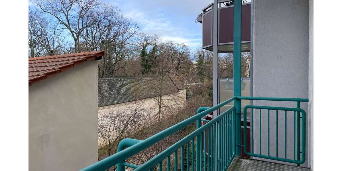 Etagenwohnung Halle - 1 Zimmer, 30 m&sup2;, 285&euro; | Angebot:26189397