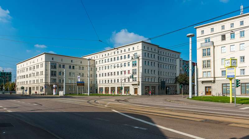 Wohnung zum Mieten in Halle 518 € 71.74 m²