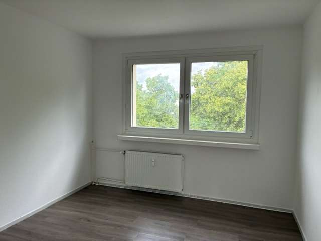 Etagenwohnung Halle (Saale) Neustadt - 3 Zimmer, 57 m&sup2;, 316&euro; | Angebot:26828650