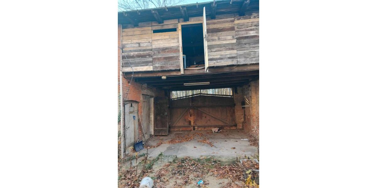 Einfamilienhaus Südliches Anhalt - 8 Zimmer, 340 m&sup2;, 53.000&euro; | Angebot:25342553