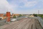 Penthouse am Clara-Zetkin-Park mit Dachterrasse, Stellplatz und Lift, befristete Vermietung
