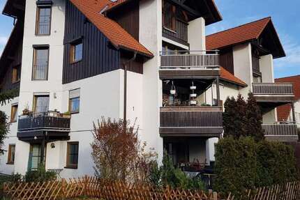 Wohnung Schkopau Ermlitz - 2 Zimmer, 93 m&sup2;, 885&euro; | Angebot:25135999