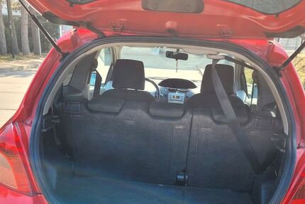 Toyota Yaris 117.000 km 2.600 &euro; Merseburg 06217