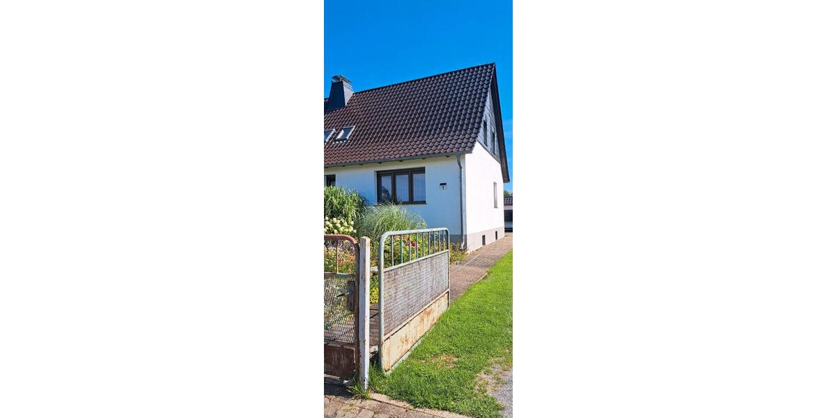 Doppelhaushälfte Zörbig - 3.5 Zimmer, 80 m&sup2;, 150.000&euro; | Angebot:26051127