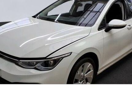 VW Golf 54.270 km 24.620 &euro; Halle (Saale) 06110