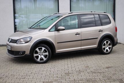 VW Touran 109.998 km 11.689 € Leipzig 04249