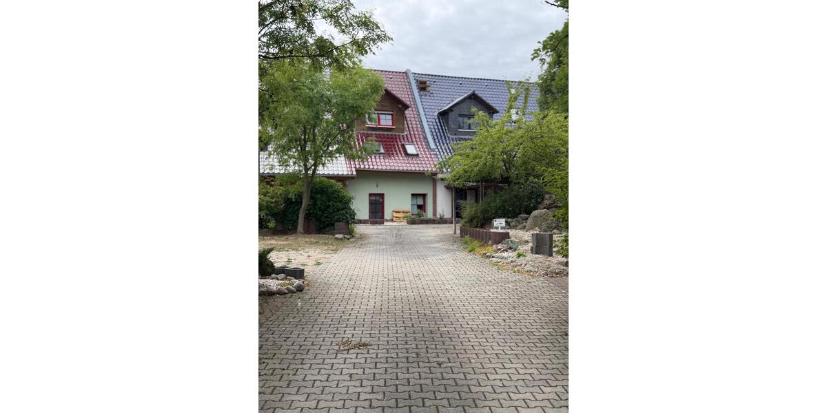 Reihenhaus Schkeuditz - 5 Zimmer, 130 m&sup2;, 1.250&euro; | Angebot:27624024