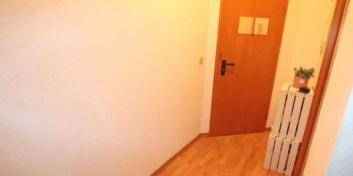 Etagenwohnung Halle(Saale) Innenstadt - 2 Zimmer, 50 m&sup2;, 75.000&euro; | Angebot:24532178