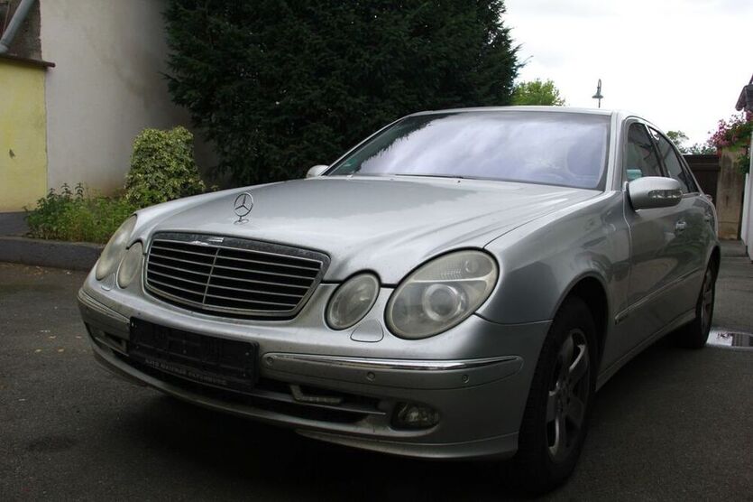 E 220