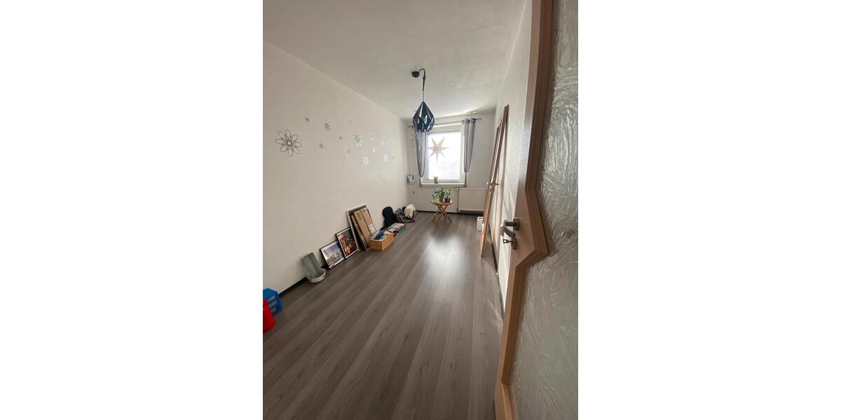 Etagenwohnung Halle (Saale) Frohe Zukunft - 4 Zimmer, 68 m&sup2;, 135.000&euro; | Angebot:27662257