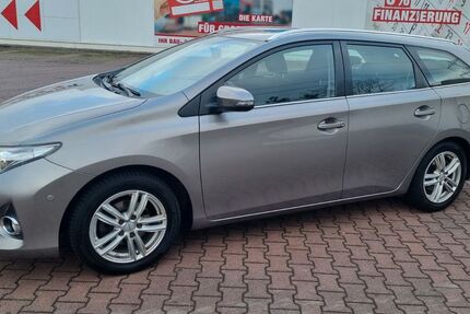 Toyota Auris 116.000 km 10.500 € Halle/S. 06132
