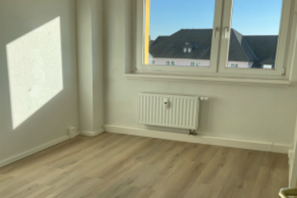 Wohnung Halle (Saale) Südliche Innenstadt - 5 Zimmer, 85 m&sup2;, 637&euro; | Angebot:25925649