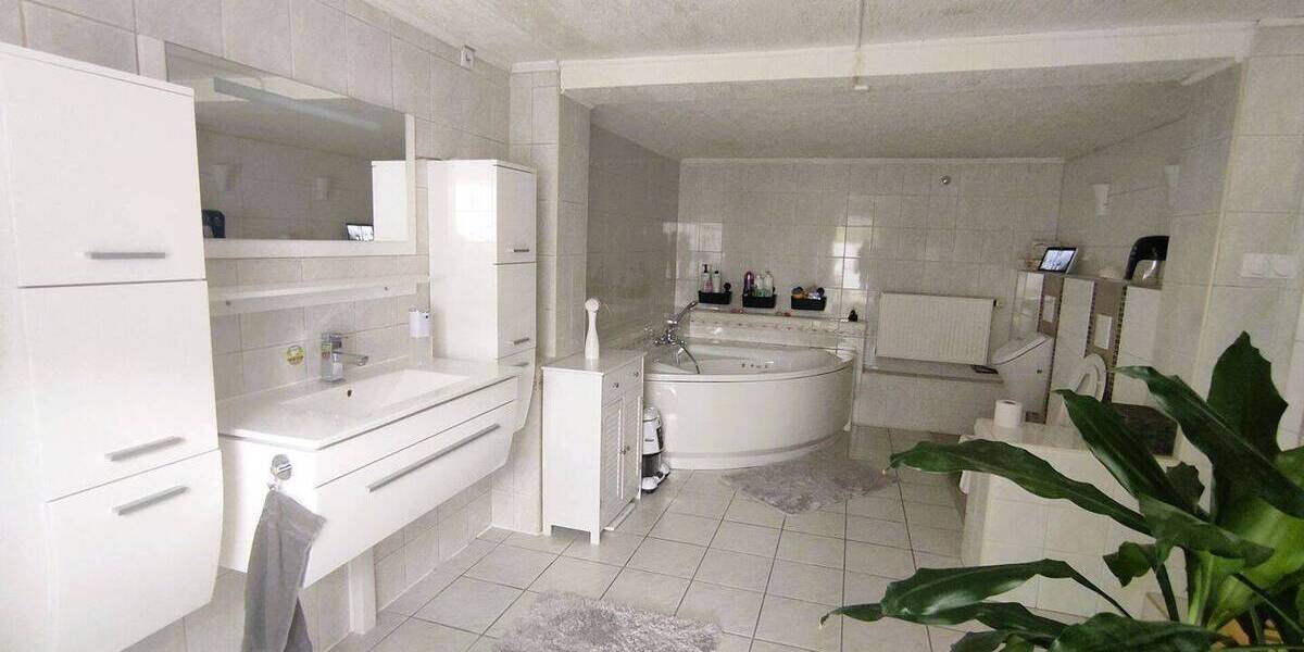 Doppelhaushälfte Sandersdorf-Brehna Zscherndorf - 6 Zimmer, 130 m&sup2;, 300.000&euro; | Angebot:26018039
