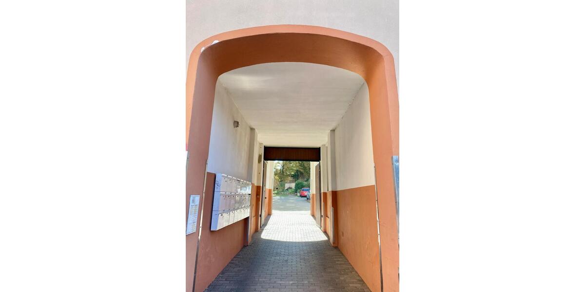 Dachgeschoßwohnung Halle (Saale) Damaschkestraße - 4 Zimmer, 75 m&sup2;, 595&euro; | Angebot:25648287