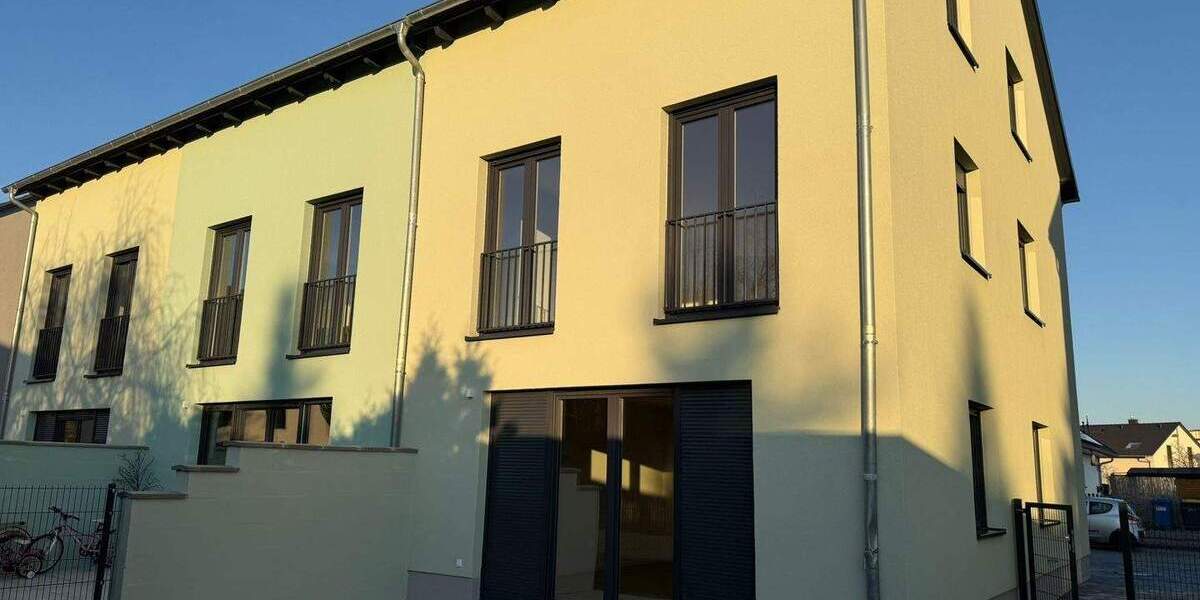 Reihenmittelhaus Kabelsketal Großkugel - 6 Zimmer, 170 m&sup2;, 1.775&euro; | Angebot:24136572