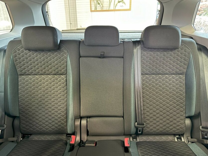 Tiguan 1.5 TSI DSG IQ /Navi/Shz/Spur/ACC/VZE/Ahk