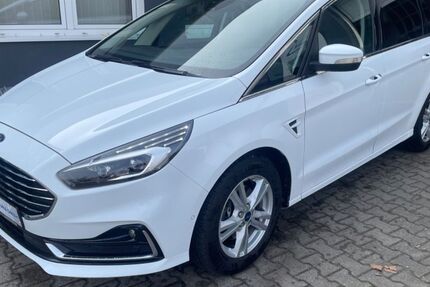 Ford S-Max 57.998 km 27.599 &euro; Leuna 06237