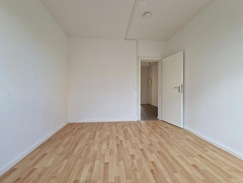 Charmante 3-Zimmer-Wohnung für kleine Familien und Paare ! + 2 NKM sparen* zimmer