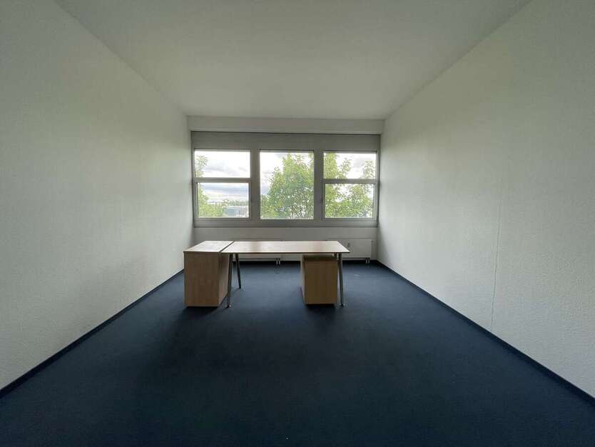 430m² Bürofläche in gut angebundener Lage Nahe der A9! 12 zimmer