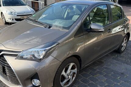 Toyota Yaris 61.337 km 9.499 &euro; Eisleben 06295
