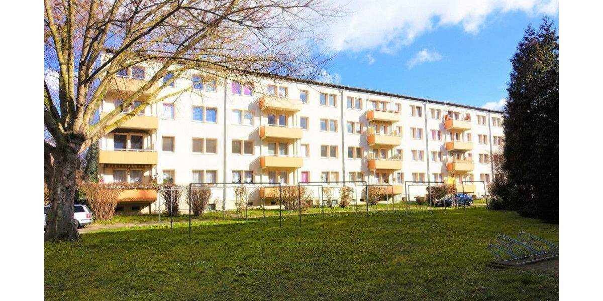 Etagenwohnung Braunsbedra - 3 Zimmer, 61 m&sup2;, 337&euro; | Angebot:25768907