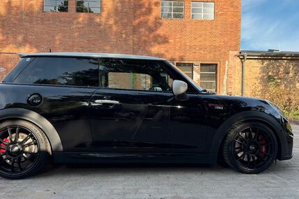 Mini John Cooper Works 29.900 km 37.777 &euro; Halle 06108