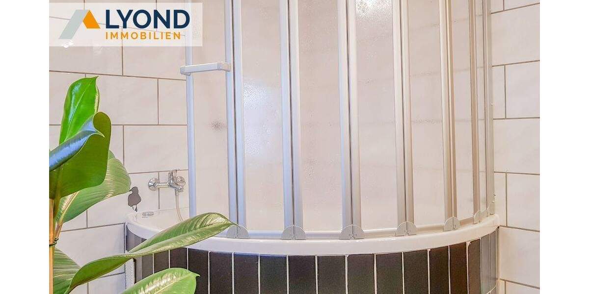 Mehrfamilienhaus, Wohnhaus Schkopau / Lochau Lochau - 7 Zimmer, 235 m&sup2;, 445.000&euro; | Angebot:25676563
