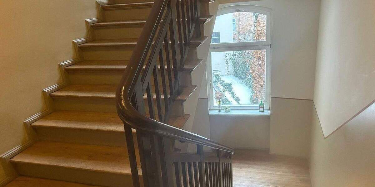 Etagenwohnung Halle (Saale) Innenstadt - 3 Zimmer, 90 m&sup2;, 774&euro; | Angebot:26274021