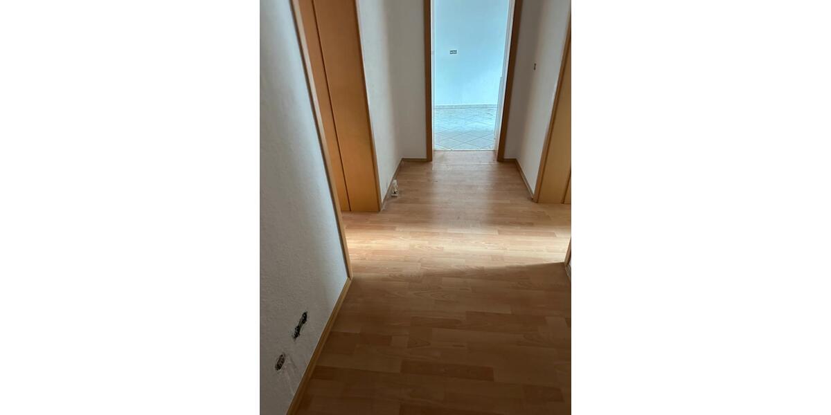 Hochparterre Halle (Saale) Büschdorf - 2 Zimmer, 58 m&sup2;, 480&euro; | Angebot:26705567