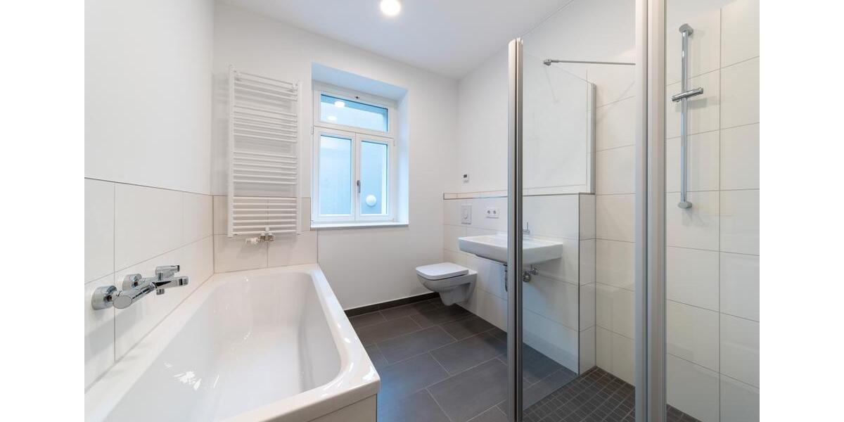 Großzügige Wohnung im Hochparterre mit Balkon - WE01 4 zimmer