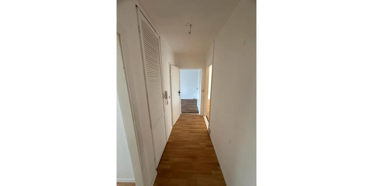 Etagenwohnung Eisleben (Lutherstadt) - 3 Zimmer, 59 m&sup2;, 330&euro; | Angebot:26337317