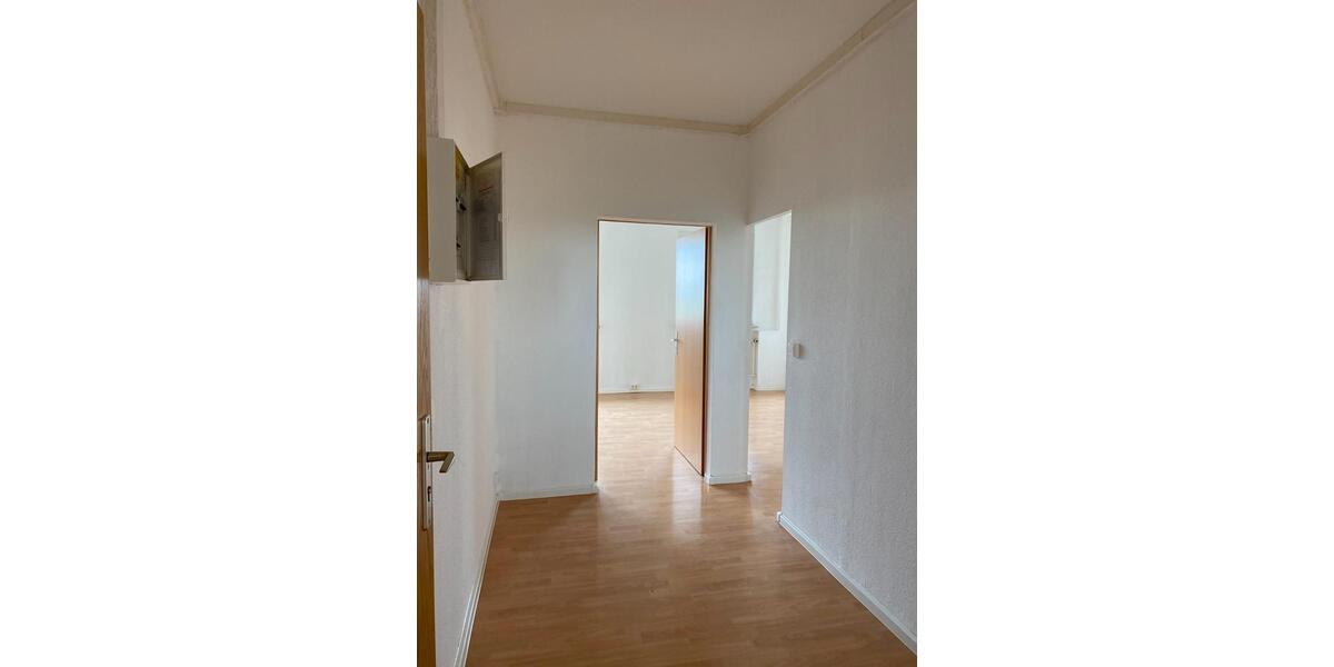 Etagenwohnung Halle (Saale) Damaschkestraße - 4 Zimmer, 70 m&sup2;, 455&euro; | Angebot:26635045