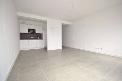 - PROVISIONSFREIE SOFORT VERFÜGBARE - 1-Zimmer-Etagenwohnung in Frankfurt