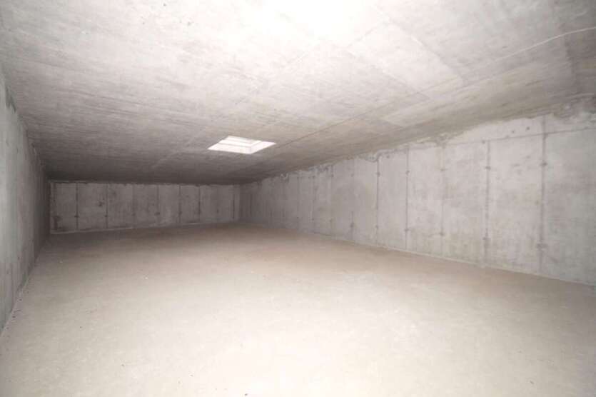 ++Gewerbehof mit Lagerhalle und Bürohaus an der B186++ zimmer