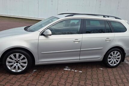 VW Golf 202.000 km 4.300 &euro; Halle/S. 06132