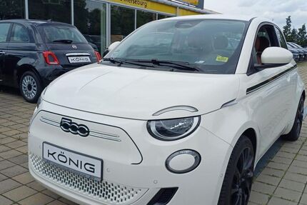 Fiat 500e 10.640 km 29.797 &euro; Merseburg 06217