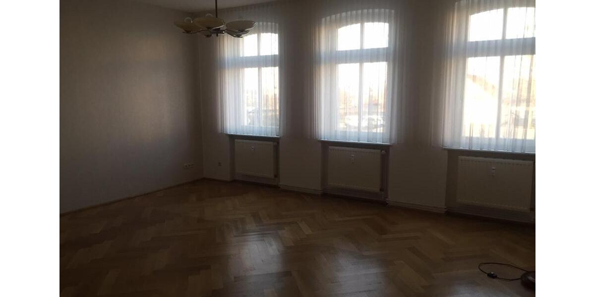 Etagenwohnung Bitterfeld-Wolfen Bitterfeld - 5 Zimmer, 125 m&sup2;, 937&euro; | Angebot:24363184