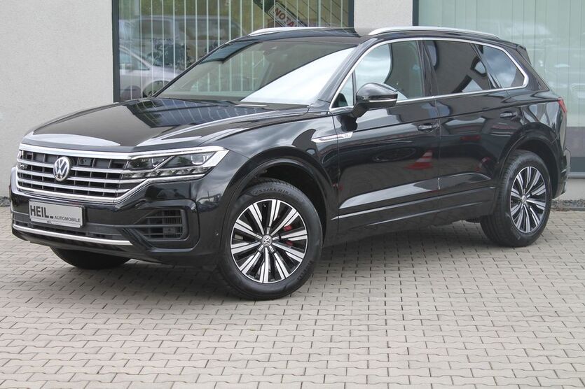VW Touareg 123.998 km 47.445 € Leipzig 04249