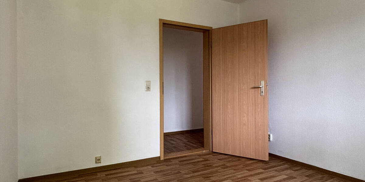 Etagenwohnung Halle Lutherplatz - 2 Zimmer, 49 m&sup2;, 410&euro; | Angebot:26786730