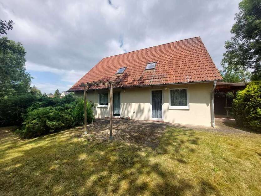 Haus zum Kaufen in Teutschenthal OT Köchstedt 319.000 € 170 m²
