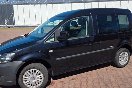 VW Caddy 172.015 km 9.600 &euro; Halle/S. 06132