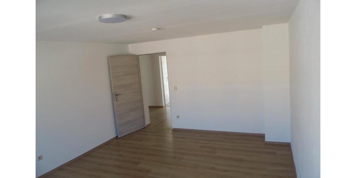 Dachgeschoßwohnung Sandersdorf-Brehna Torna - 3 Zimmer, 84 m&sup2;, 590&euro; | Angebot:26262555