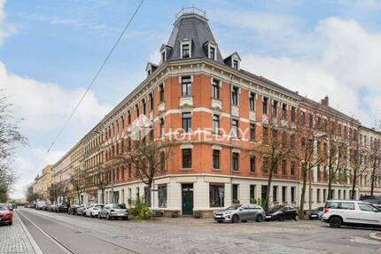 Attraktive 47 m²-Wohnung mit Terrasse in saniertem Jugendstilhaus in Stötteritz