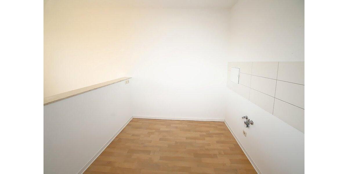Etagenwohnung Eisleben (Lutherstadt) - 4 Zimmer, 66 m&sup2;, 334&euro; | Angebot:26262189