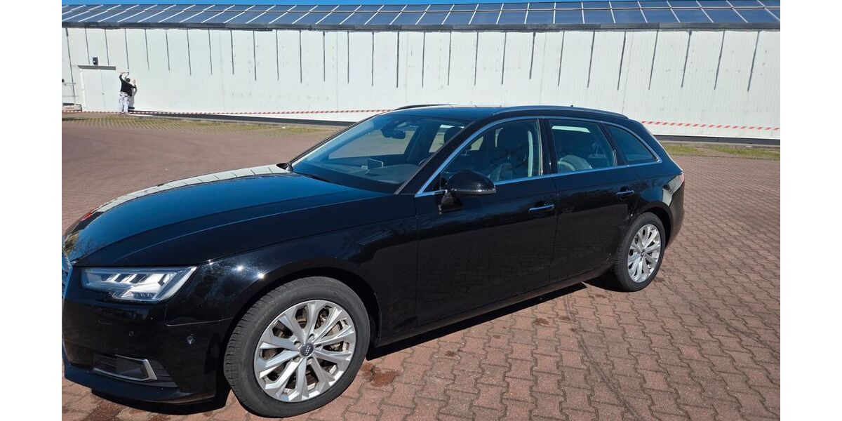Audi A4 164.000 km 17.500 &euro; Halle/S. 06132